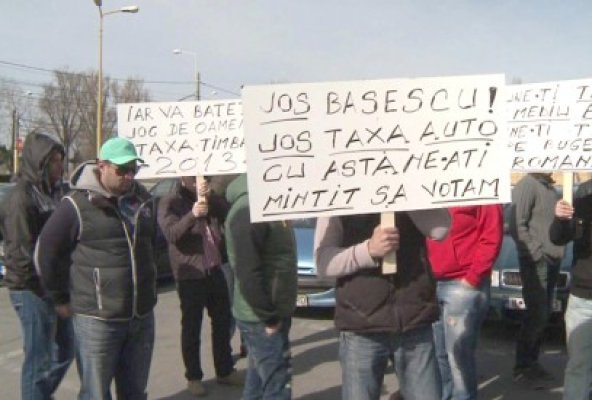 Protest la Constanţa: şoferii sunt îngroziţi de noile taxe la reînmatricularea maşinilor